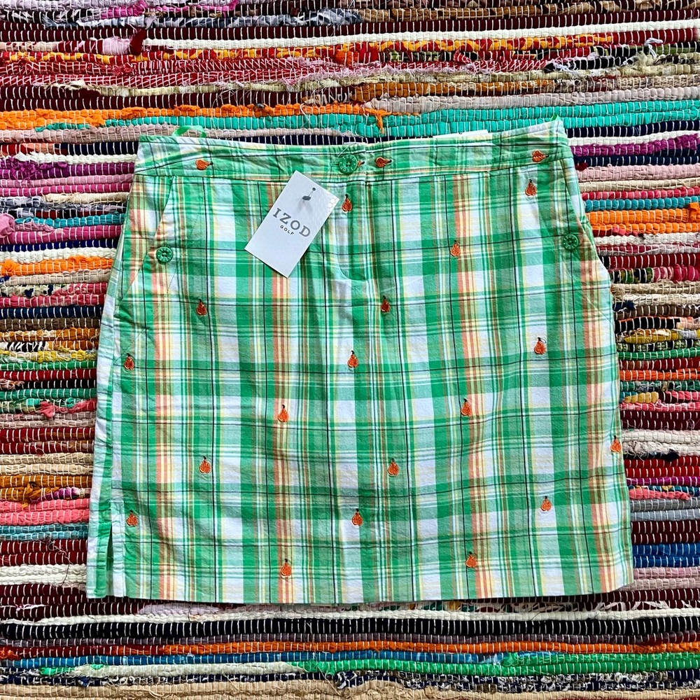 NWT ~ IZOD ~ Madras plaid golf skort with embroidered pears